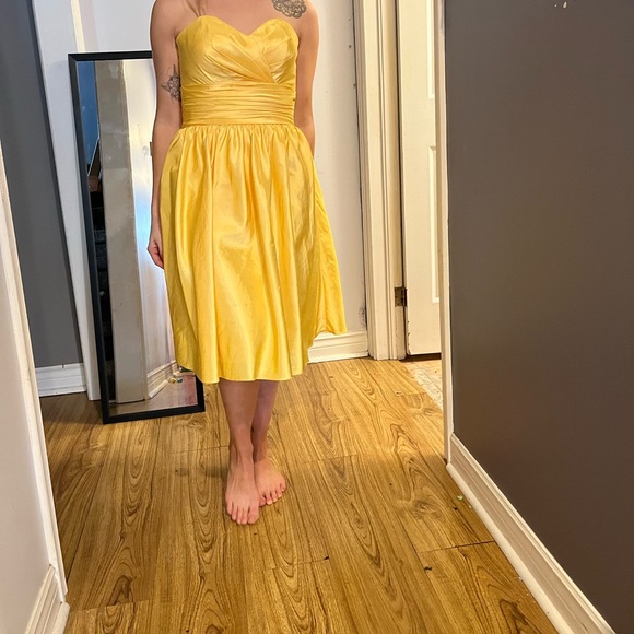 Vintage Style Yellow Party Dress - Picture 4 of 6